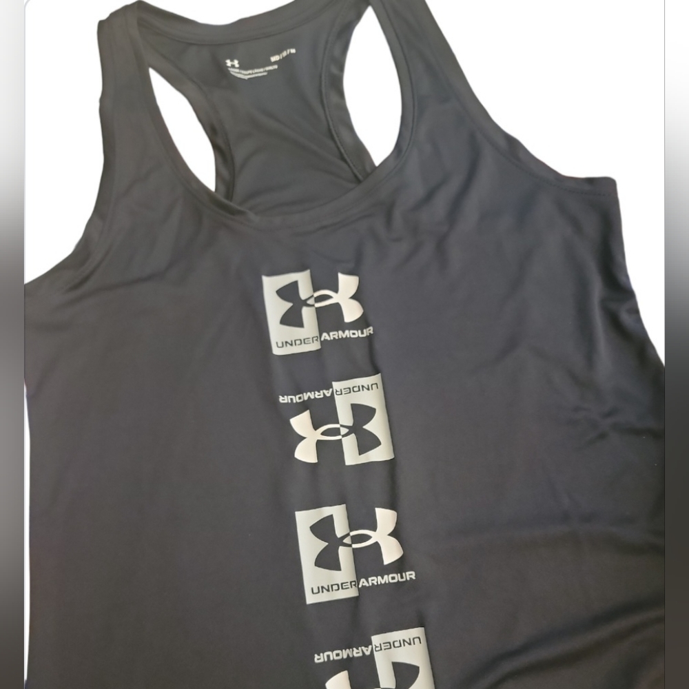 Black UA racerback tank EUC size Med